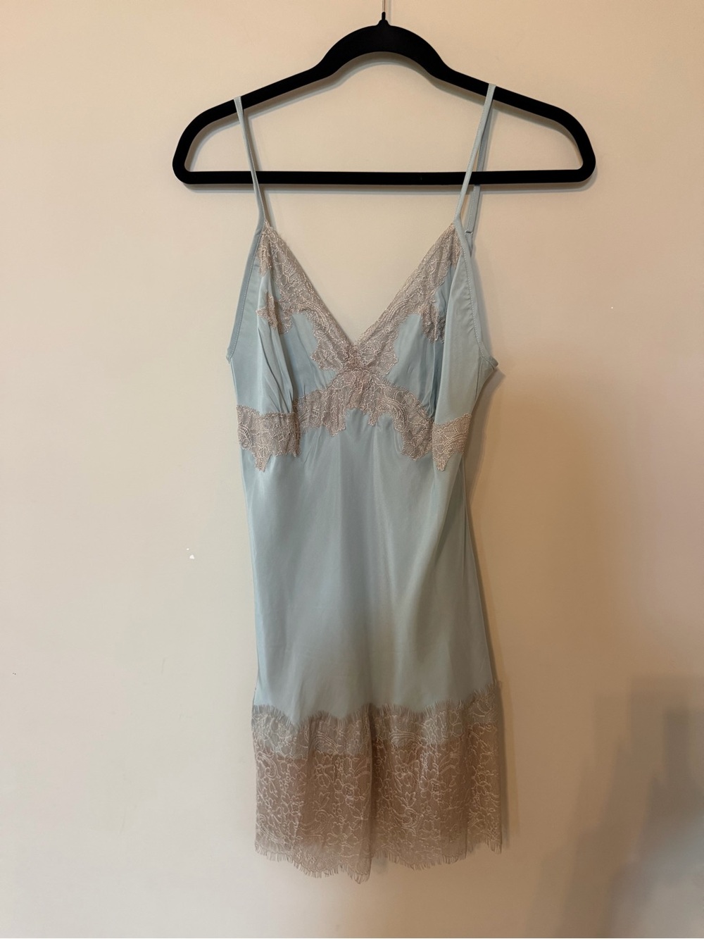 Blue Lace-Trim Satin Chemise with Beige Lace Accents - Picture 4 of 7